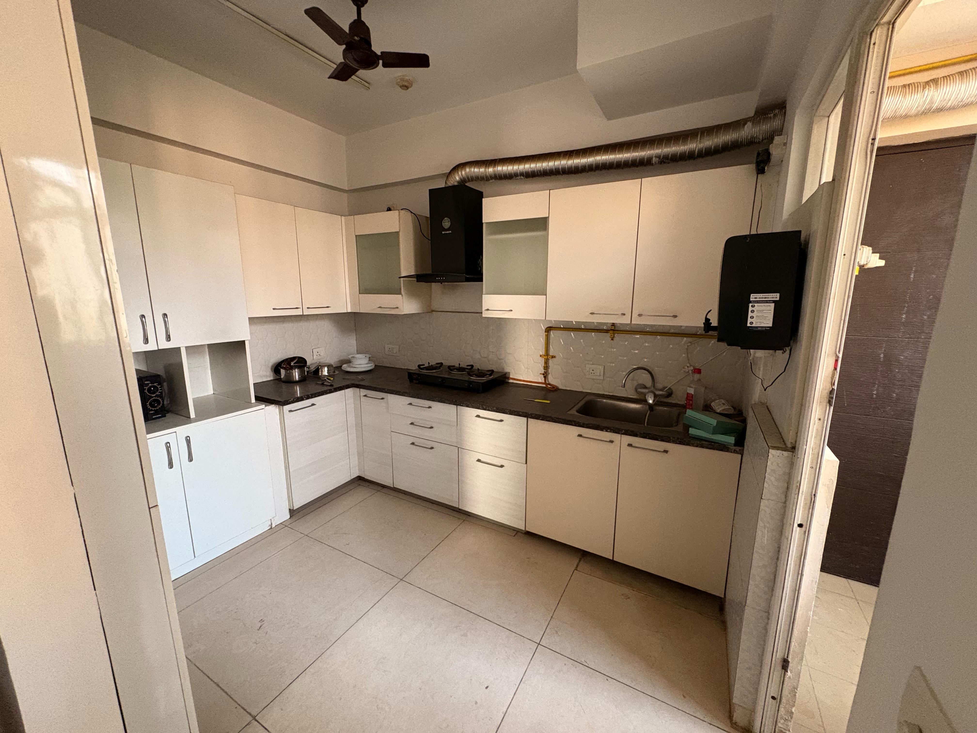 kitchen image